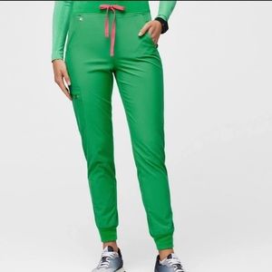Figs safety green set.